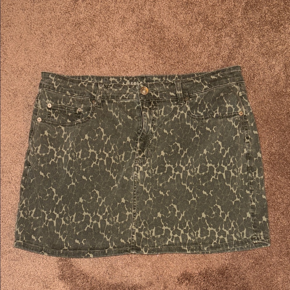 American Eagle Outfitters Green Patterned Mini Skirt